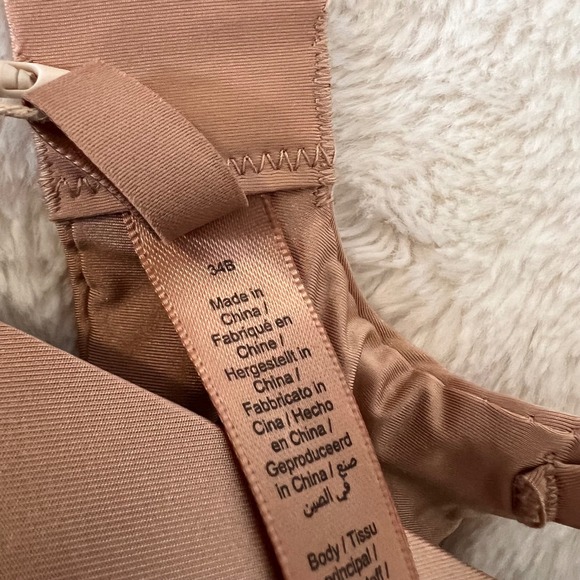 SKIMS Womens Super Push Up Bra Nude Seamless Underwire Adjustable Straps 34B NWT - Picture 5 of 8